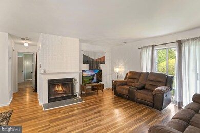 513 Cascade Ct, Sewell, NJ 08080 - photo 3