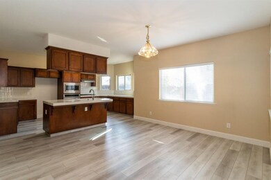 6715 E Cornell Ave, Fresno, CA 93727 - photo 5