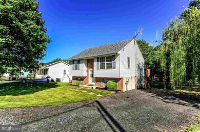 301 McSherry Woods Dr unit 9, Littlestown, PA 17340 - photo 3