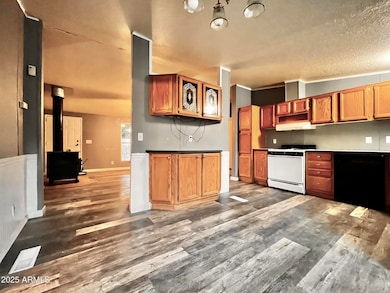 5943 N Bordeaux Rd, Rimrock, AZ 86335 - photo 5