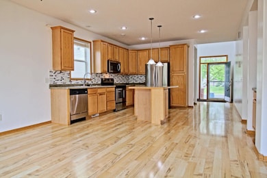 1782 Switchgrass Cir, Shakopee, MN 55379 - photo 7