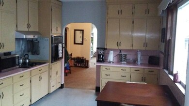 27 Hall Ave unit 2, Somerville, MA 02144 - photo 2