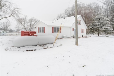 1029 E Delaney Park Rd, Salem, IN 47167 - photo 4