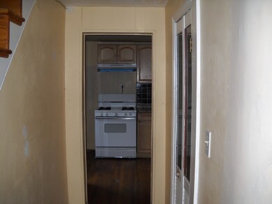 30 Witt St unit 1, Lynn, MA 01905 - photo 3