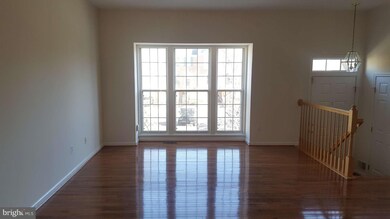 20337 Briarcliff Terrace, Sterling, VA 20165 - photo 4