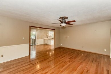 5216 Bond St, Shawnee, KS 66203 - photo 3