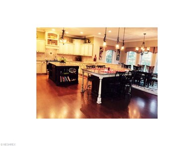 Kitchen........also shows eating area
