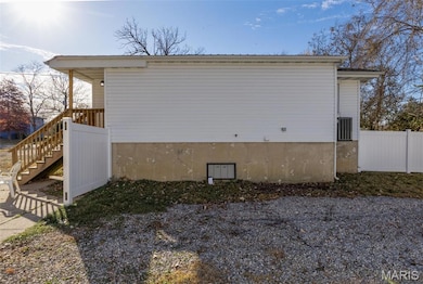 301 W Watson St, Pacific, MO 63069 - photo 7