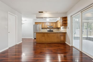 3223 W Lutz Lake Fern Rd, Lutz, FL 33558 - photo 5