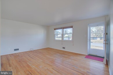 307 Highmeadow Rd, Reisterstown, MD 21136 - photo 4