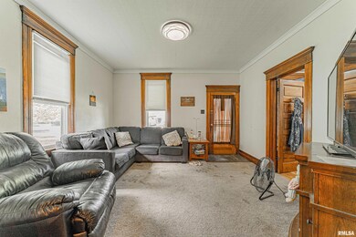 1031 Broadway St, Lincoln, IL 62656 - photo 5