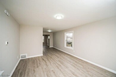 25151 Fisher Rd, Euclid, OH 44117 - photo 6