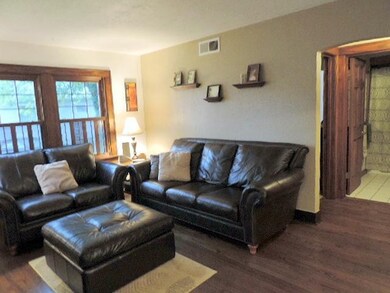 216 N Colfax St, Griffith, IN 46319 - photo 4