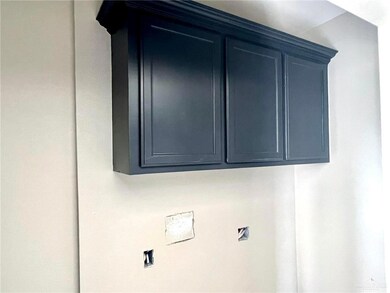 141 E Irvine Ave, Alamo, TX 78516 - photo 3