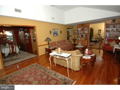 19 Island Rd, Jobstown, NJ 08041 - photo 2