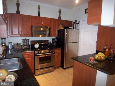 12909 Centre Park Cir unit 404, Oak Hill, VA 20171 - photo 5