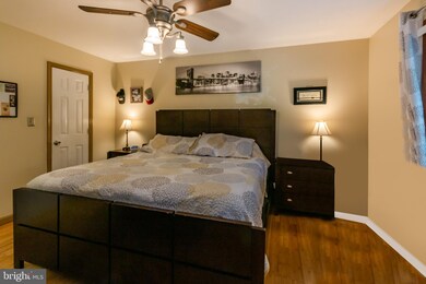 10922 Crestwood Dr, Spotsylvania, VA 22553 - photo 7