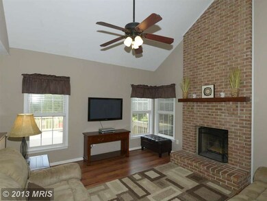 1054 Caren Dr, Sykesville, MD 21784 - photo 4