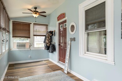 2 Prospect Hts Ave, Rensselaer, NY 12144 - photo 3