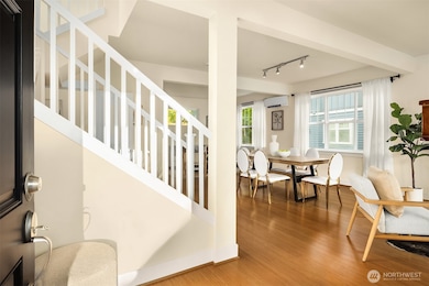 1748 25th Walk NE, Issaquah, WA 98029 - photo 2