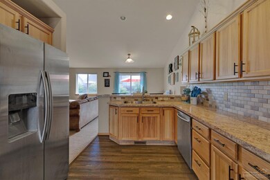 1940 NW Joshua Tree Ct, Redmond, OR 97756 - photo 4