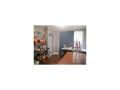 Note the beautiful hardwood floors.