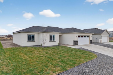 605 E Eureka Ave, Pasco, WA 99301 - photo 6