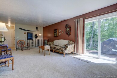 Living Area Photo 3
