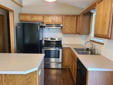 1819 N Country Walk Ln, Mulvane, KS 67110 - photo 4