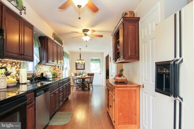 634 Tanglewood Dr, Sykesville, MD 21784 - photo 6