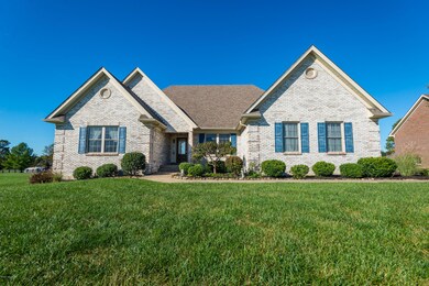 8561 Strawberry Meadows Ln, Floyds Knobs, IN 47119 - photo 2