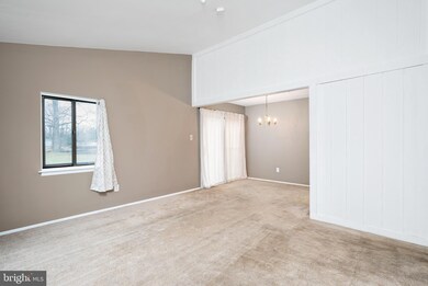 81 Woodway Dr, West Deptford, NJ 08066 - photo 3