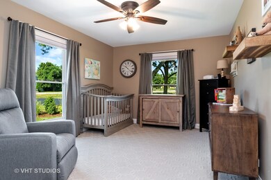 28W791 Douglas Rd, Naperville, IL 60564 - photo 3