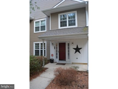 215 Nottingham Ct unit 215, Glen Mills, PA 19342 - photo 2