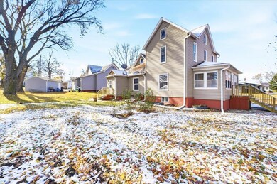 602 E Maple St, Hubbard, IA 50122 - photo 2