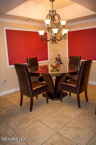 Intimate Dining