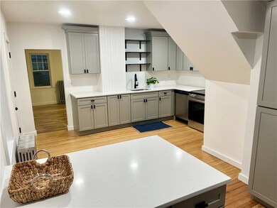 957 Kingstown Rd, Wakefield, RI 02879 - photo 3