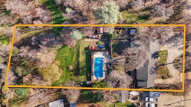 3404 Snavely Dr, Redding, CA 96003 - photo 4