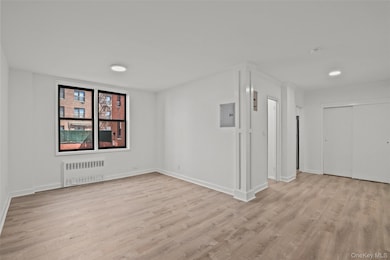 The Jayro unit 1J, Yonkers, NY 10704 - photo 4