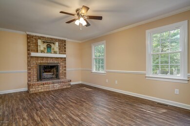 006-916PamelaLane-RockyMount-NC-27803-sm