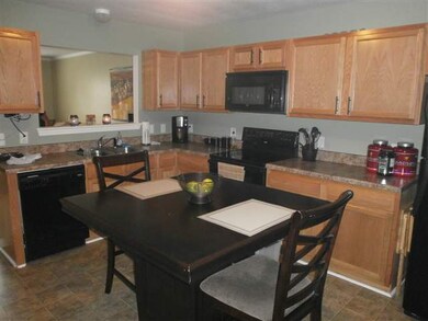 501 Doris Place Dr, Jacksonville, NC 28540 - photo 3