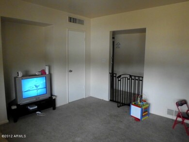 family room 2
