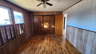 705 W Waverly St, Norton, KS 67654 - photo 7