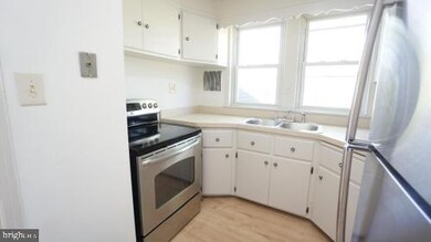 2953 W Germantown Pike unit 2, Norristown, PA 19403 - photo 5