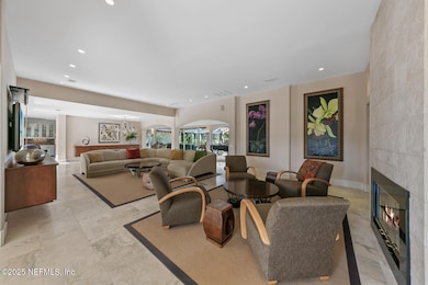 A0700-014-018-1500x1000