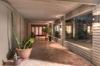 004_Front Entry