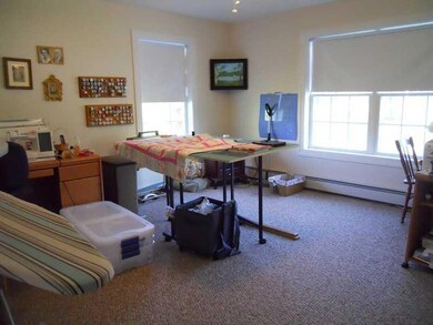 Studio/Study/Office.