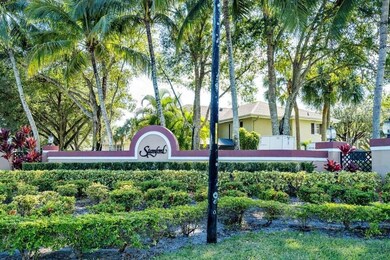 8 Amherst Ct unit B, Royal Palm Beach, FL 33411 - photo 2