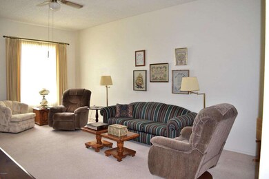 14074 N Newcastle Dr, Sun City, AZ 85351 - photo 2