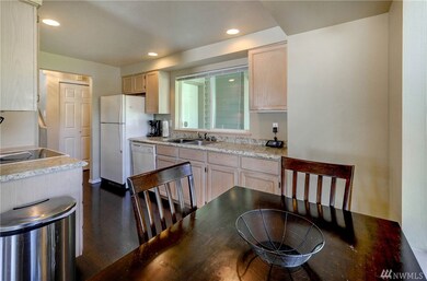 730 112th St SW unit I1, Everett, WA 98204 - photo 3